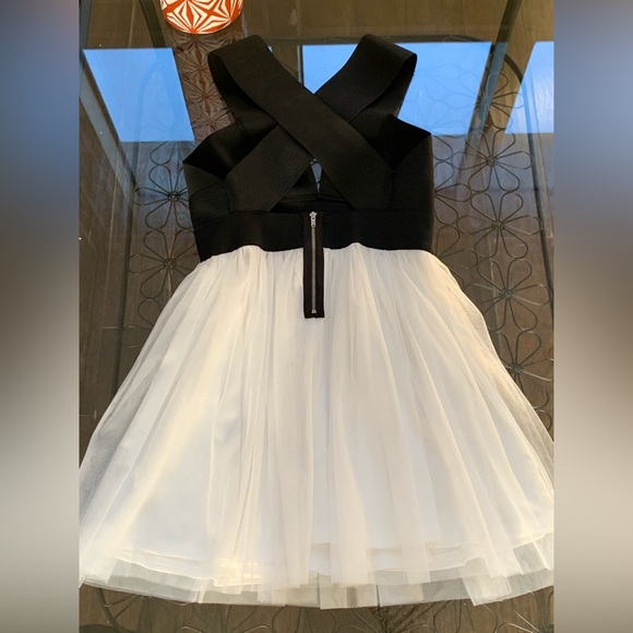 WINDSOR BLACK AND WHITE PARTY DRESS - S - Picture 2 of 10